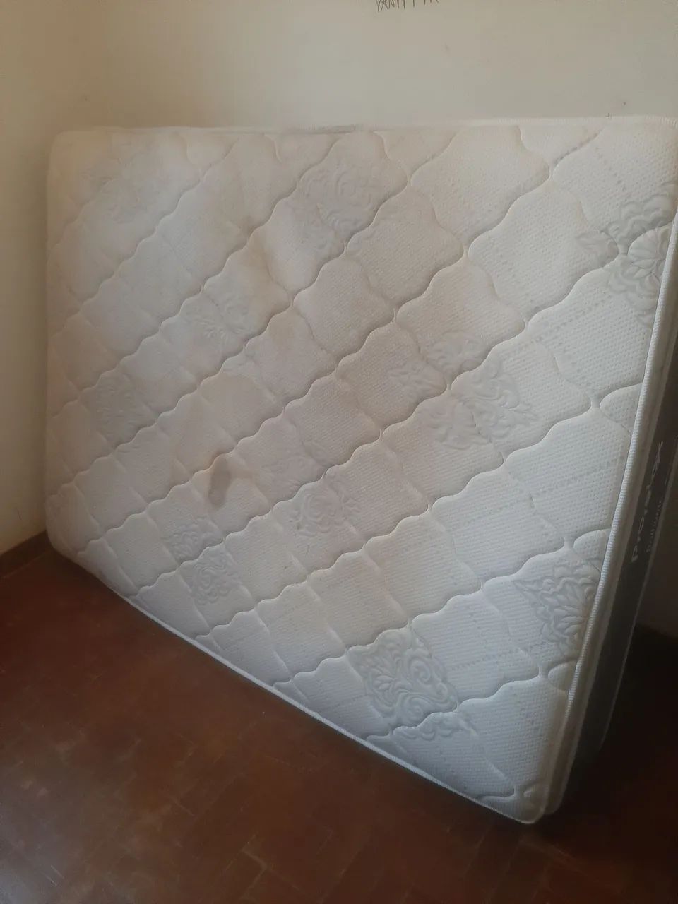 Colchão casal ótimo estado