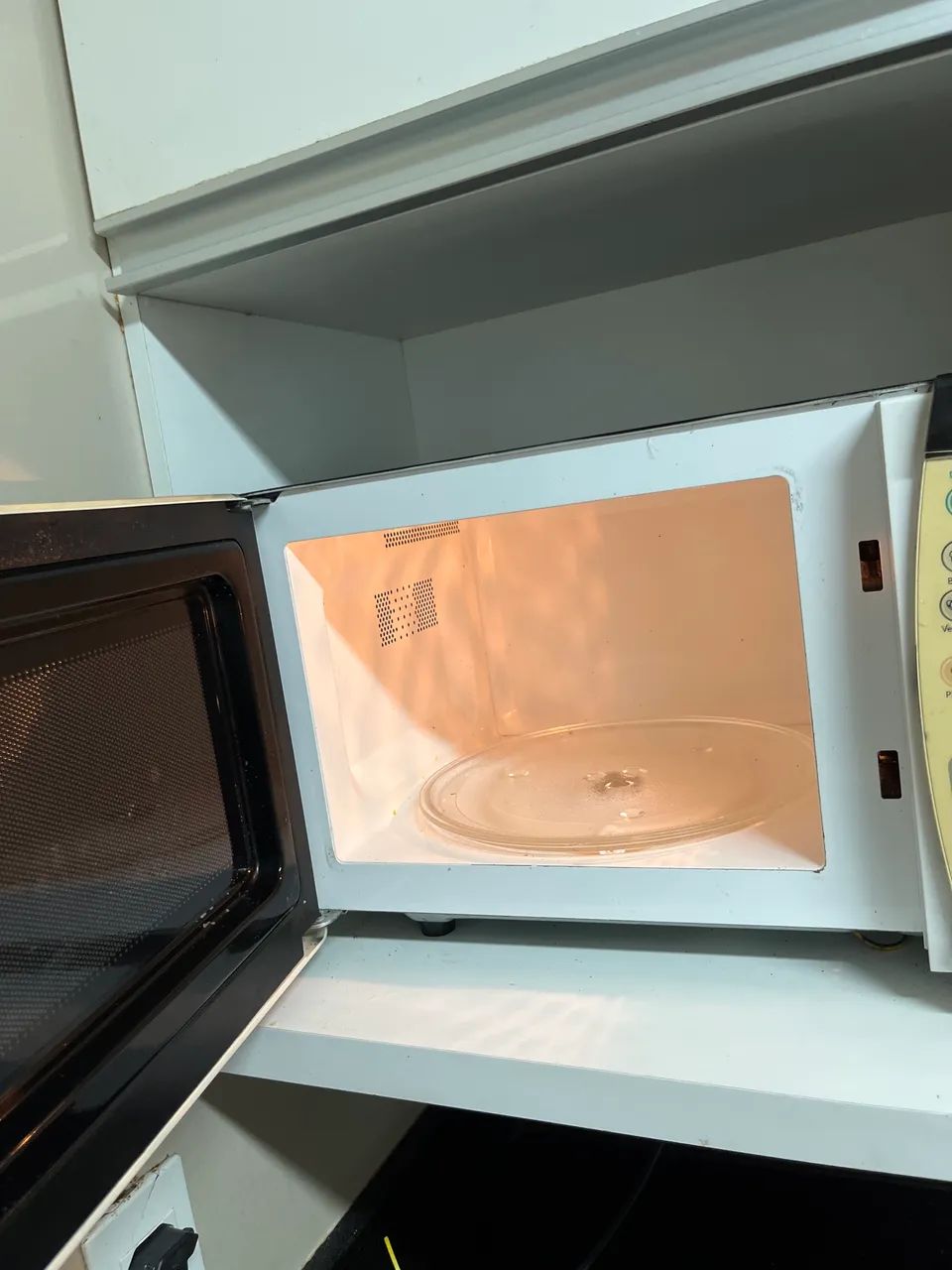 Microondas Electrolux 18L - Foto 3