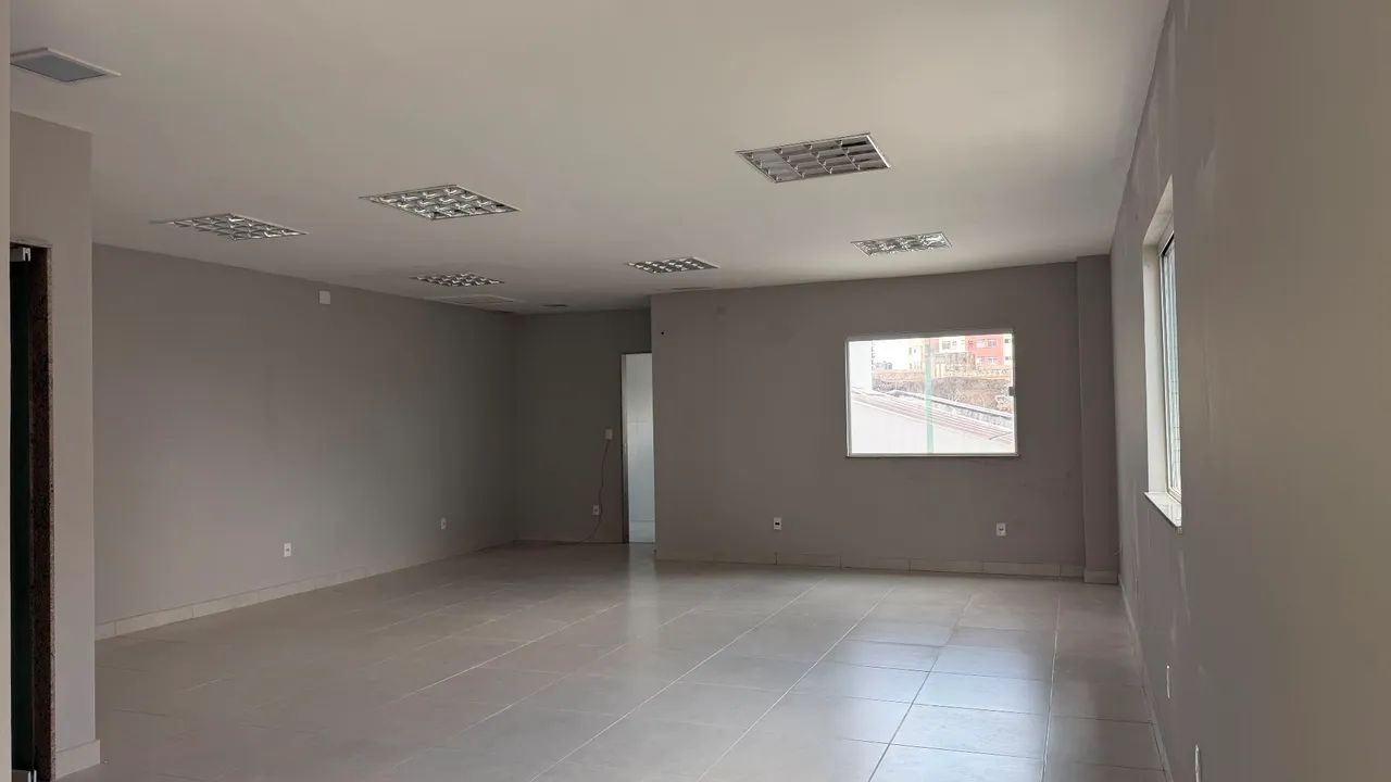 Excelente sala comercial na Lomas próximo ao Bosque - Foto 2