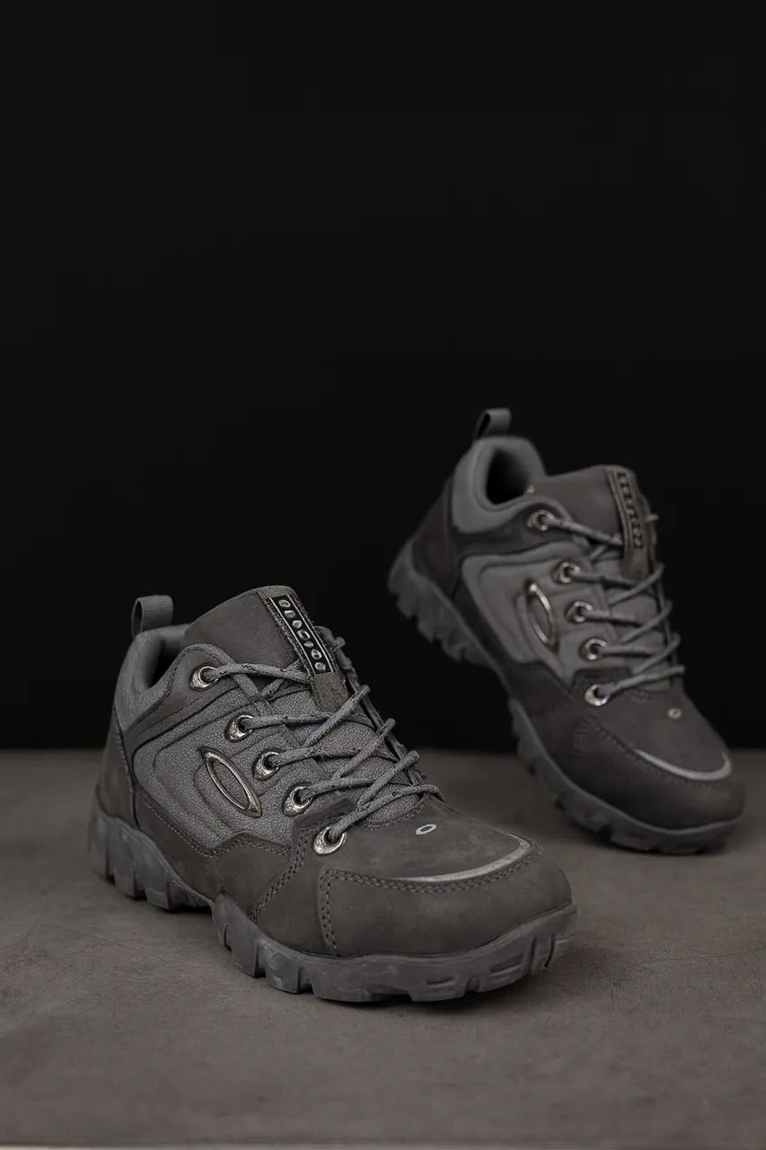Bota Oakley Halftrack 2 cinza