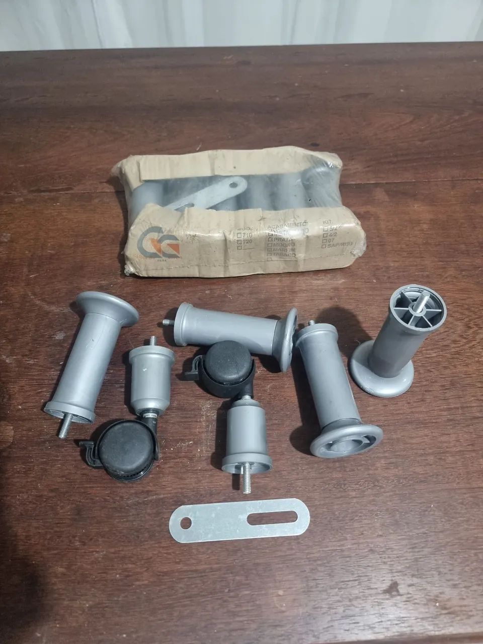 Kit 6 pés de cama box 2 com rodinha - Foto 2