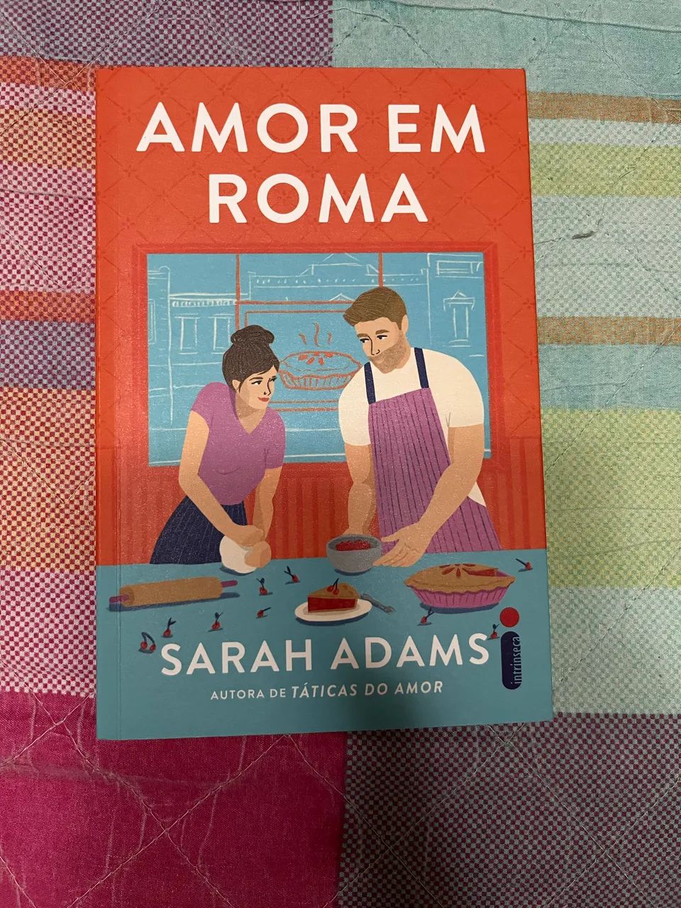 Livro- amor em Roma (sarah adams) - Foto 2