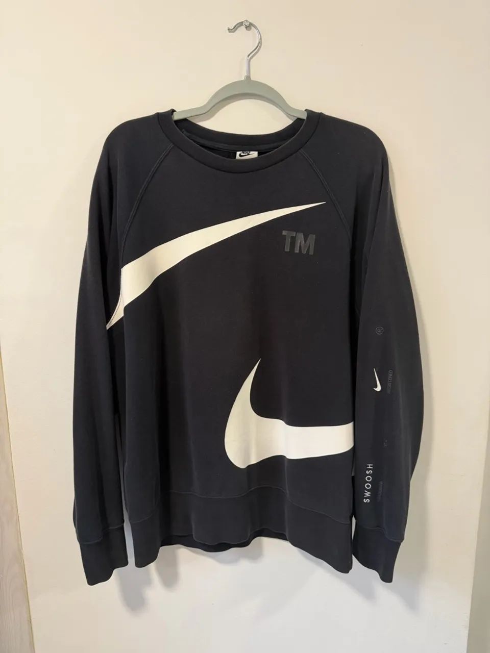 sueter nike tm