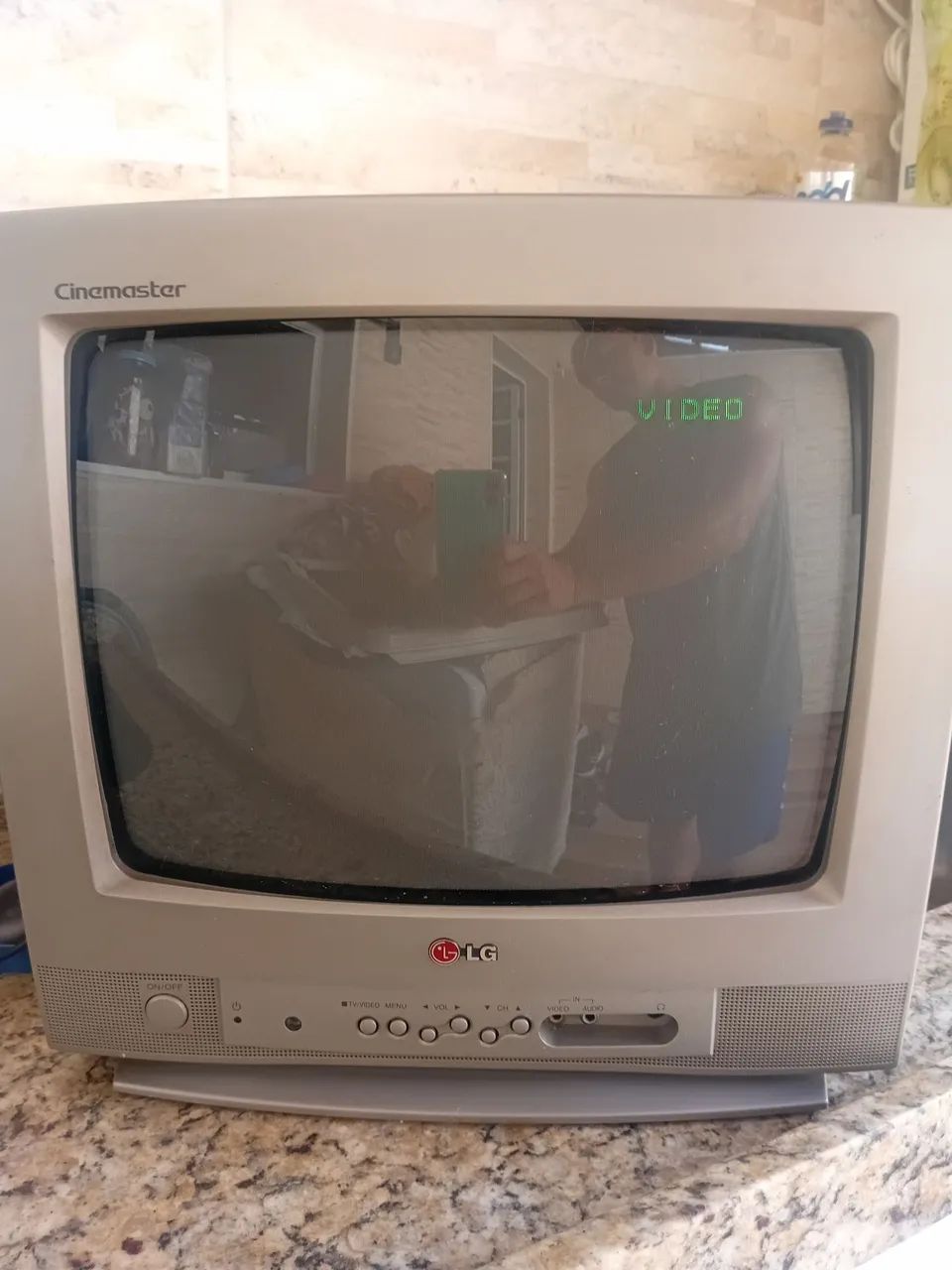 Vendo TV LG 14 polegadas de tubo