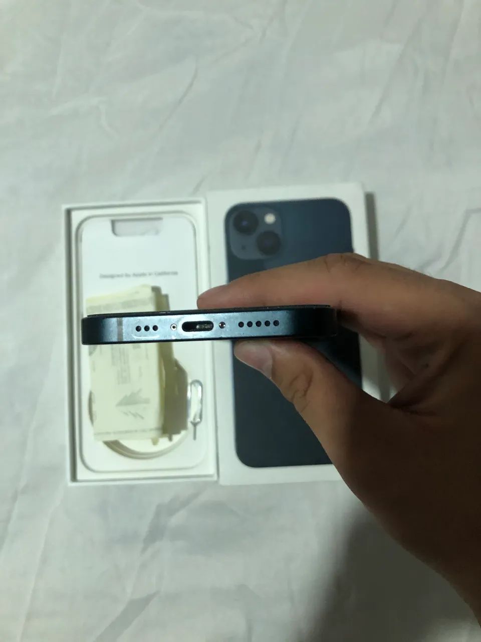 iPhone 13 128gb Midnight (vai com nota fiscal e capinhas) - Foto 4
