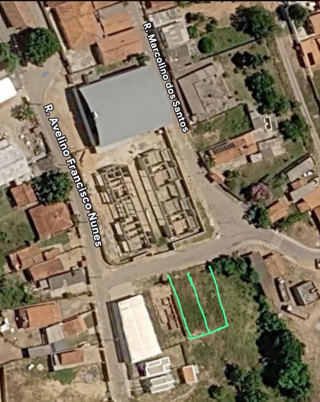 VENDE-SE - 2 LOTES JUNTOS EM CAPELA DO ALTO-SP