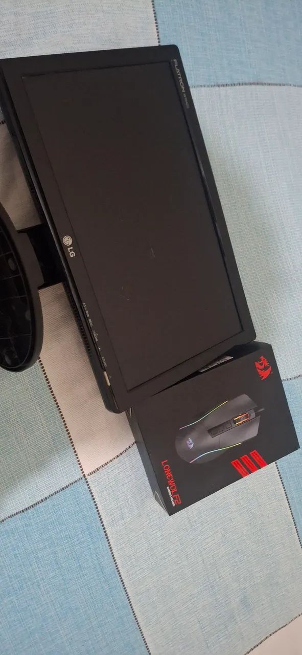 Monitor LG usado, + mouse redragon.  - Foto 4