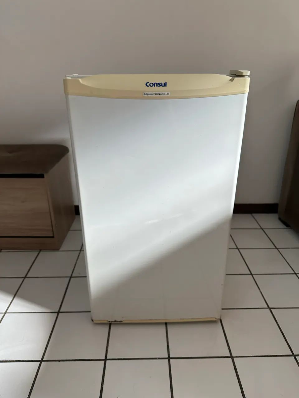 Frigobar Consul CRC12BBNA - 117L - Branco - 220V - Foto 2