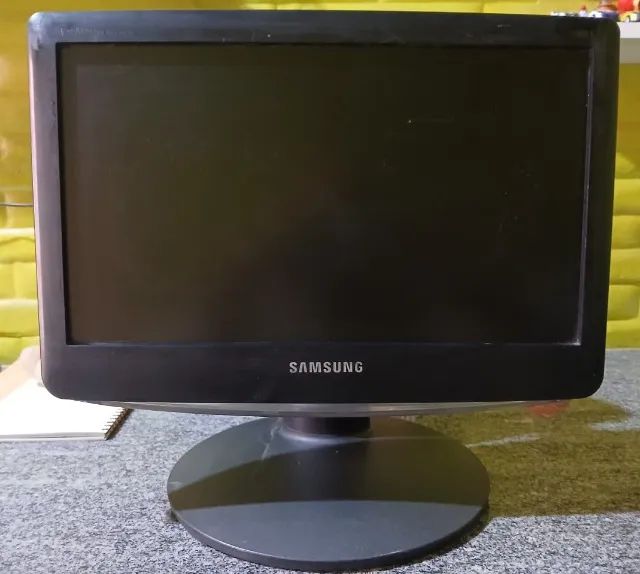 Monitor Samsung Syncmaster 16 Polegadas B1630