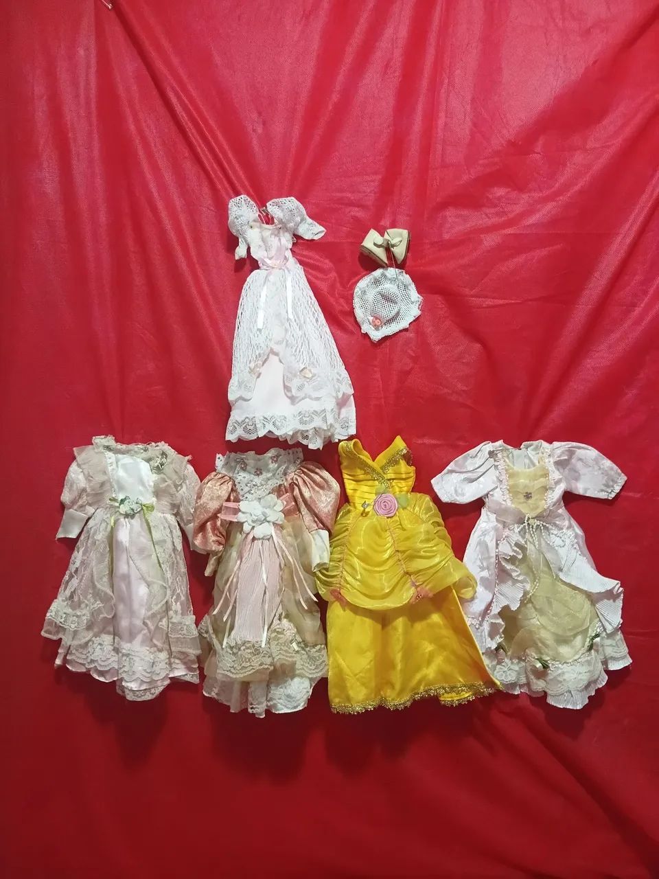 Vestidos antigos para bonecas