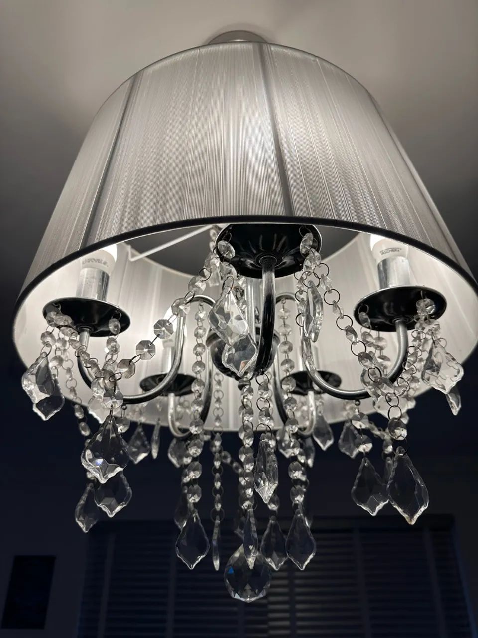Pendente luminária tecido e cristal com 5 lâmpadas  - Foto 3