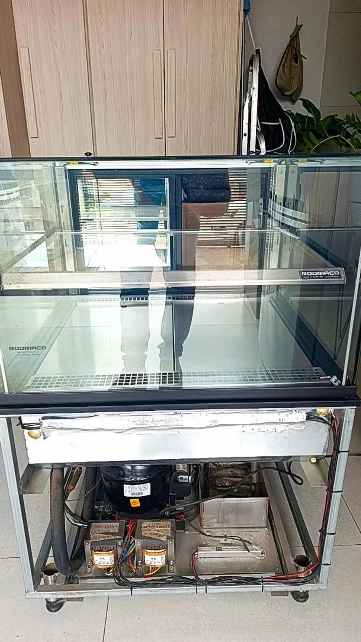 Vitrine Refrigerada da Rodriaço saindo hoje com 4 mil de desconto ? - Foto 3
