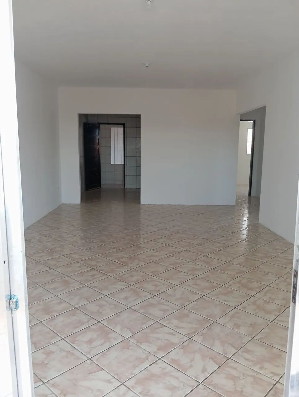 Alugo Excelente Casa em Rio Doce 