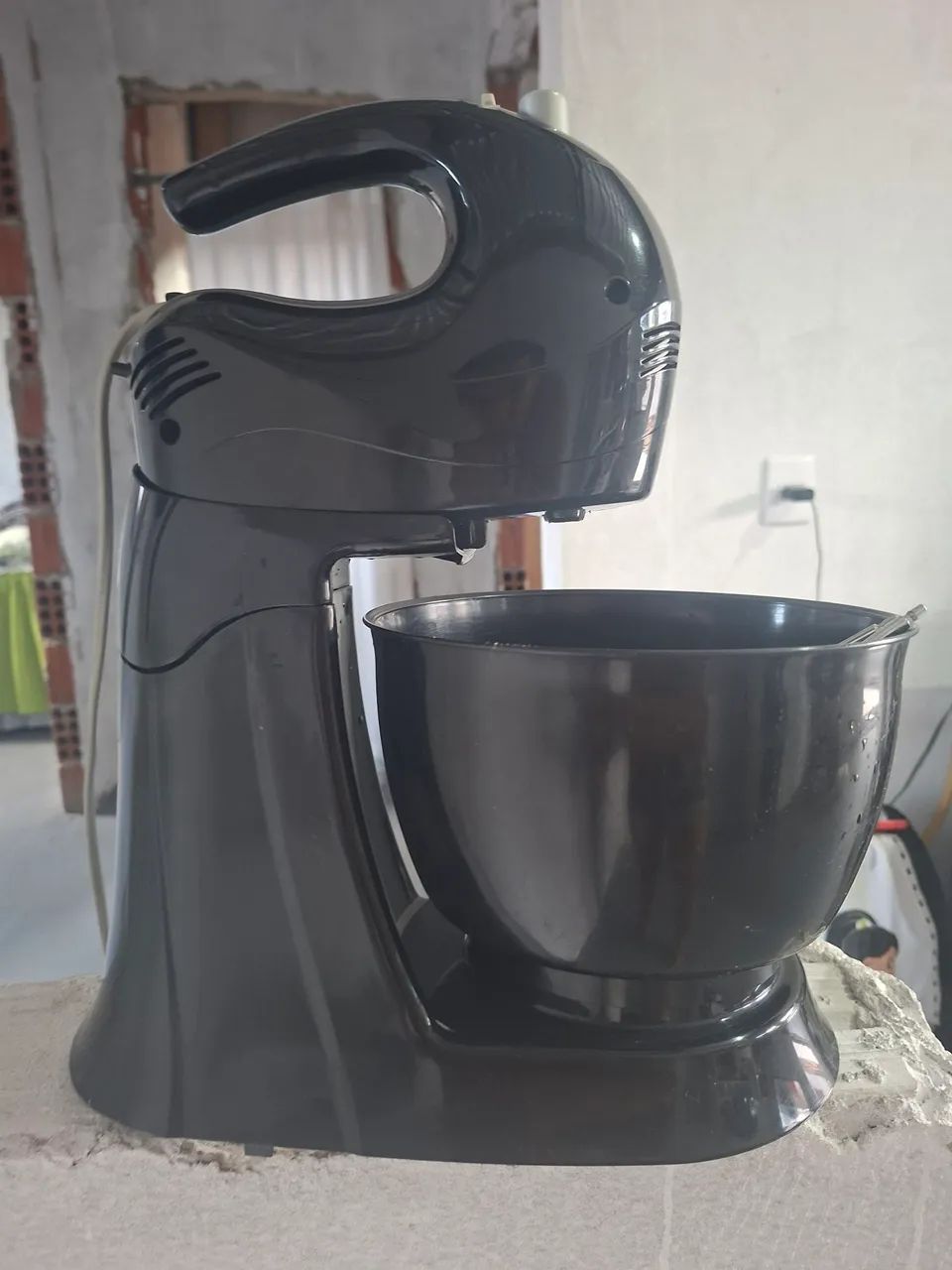 Vendo essa batedeira ainda vai com a capa - Foto 3