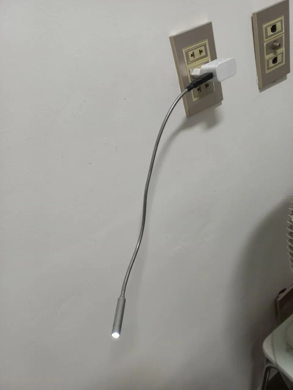 Iluminação flexível com mini lâmpada LED para teclado, livro,etc - Foto 5