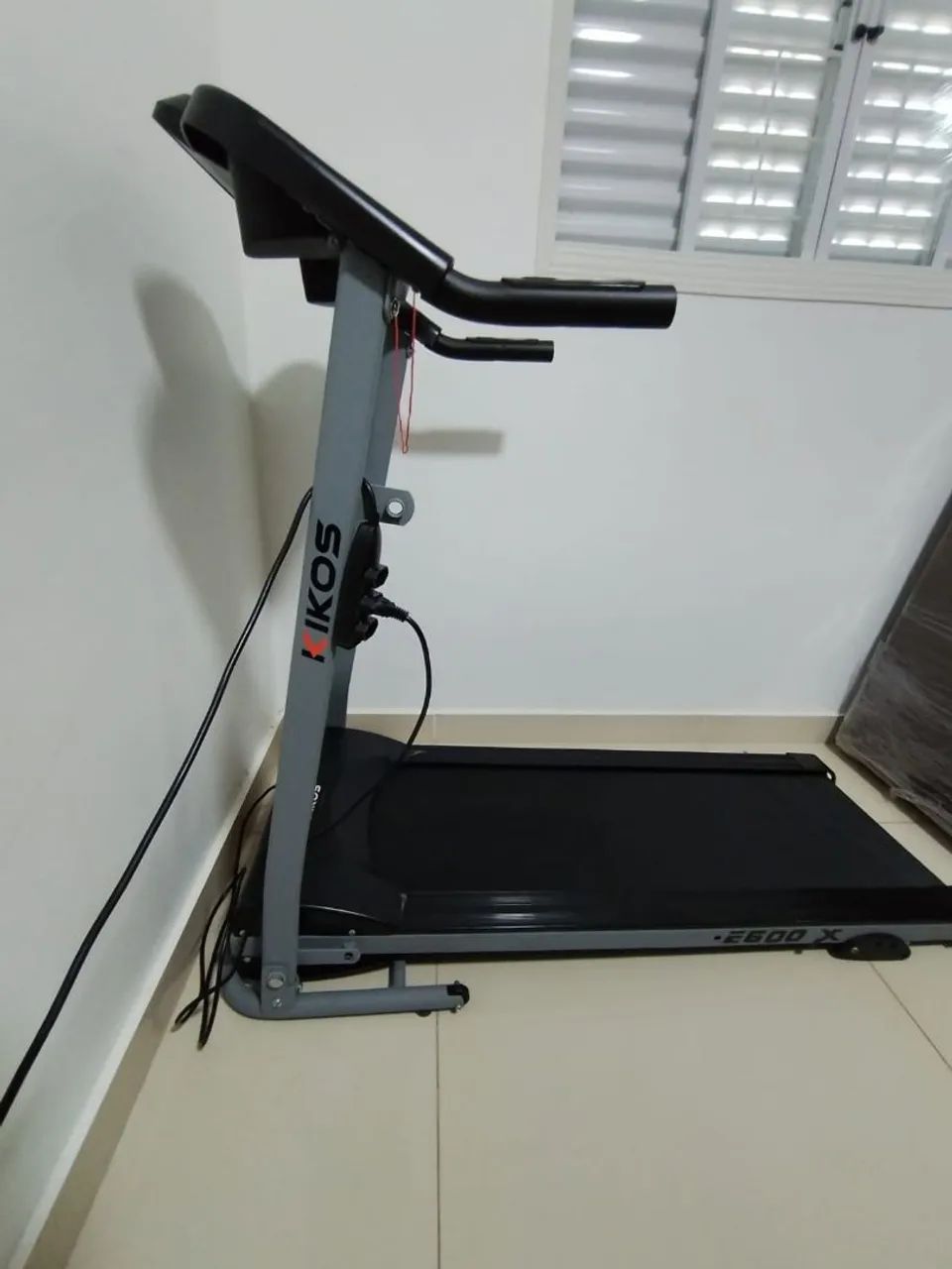 Vendo esteira elétrica 2.00065614994787587121