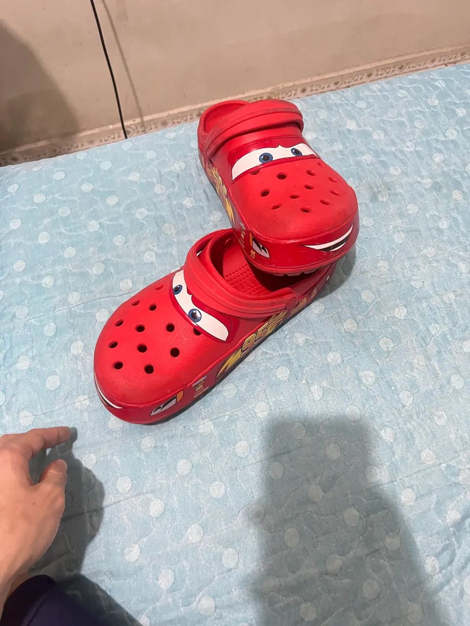 Crocs mcqueen 