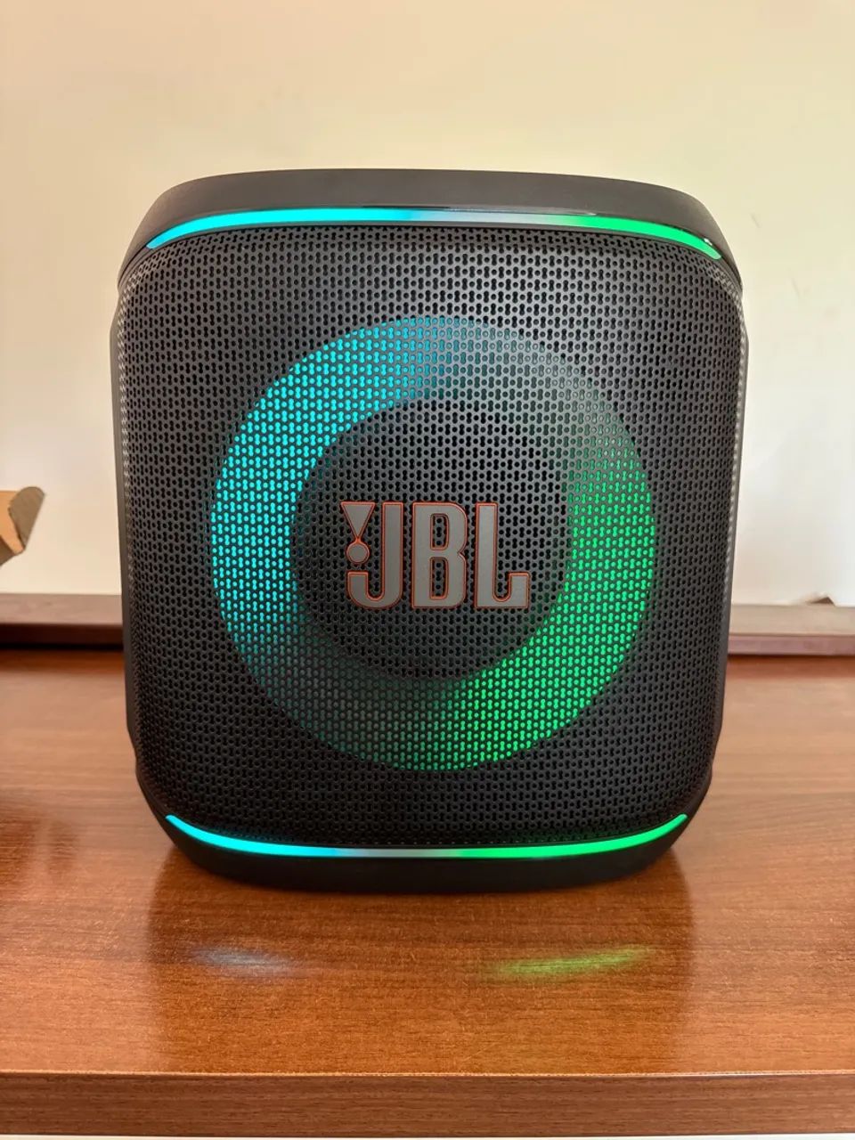 JBL ENCORE 2 COM DOIS MICROFONES 