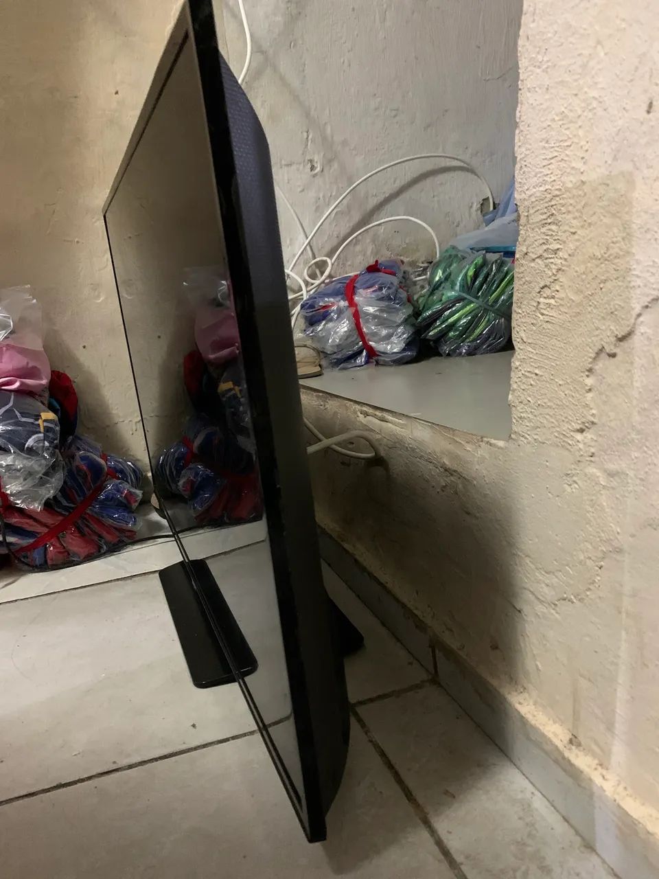 Tv Samsung 40 polegadas Smart TV  - Foto 4