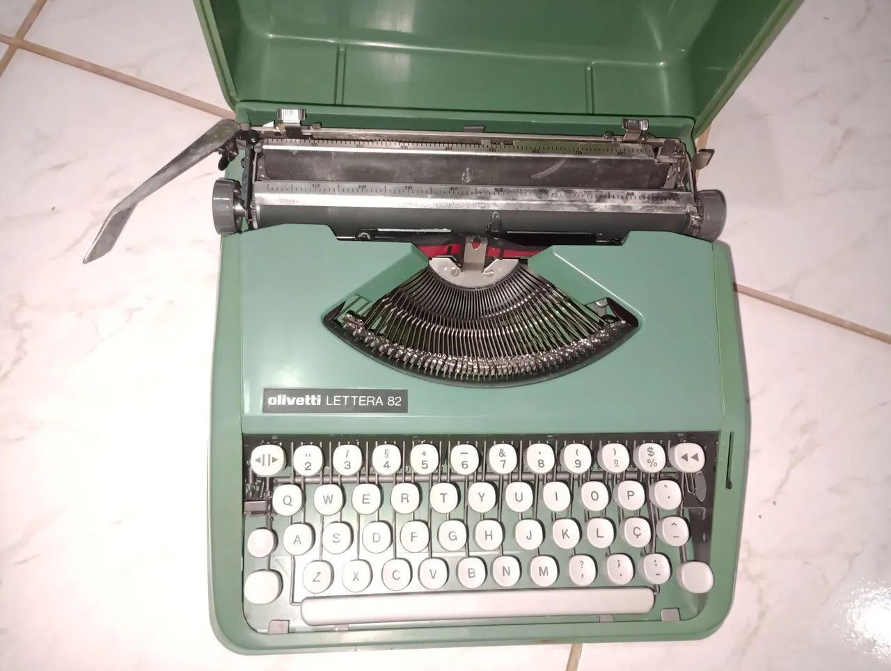 Máquina de escrever relíquia  - Foto 2