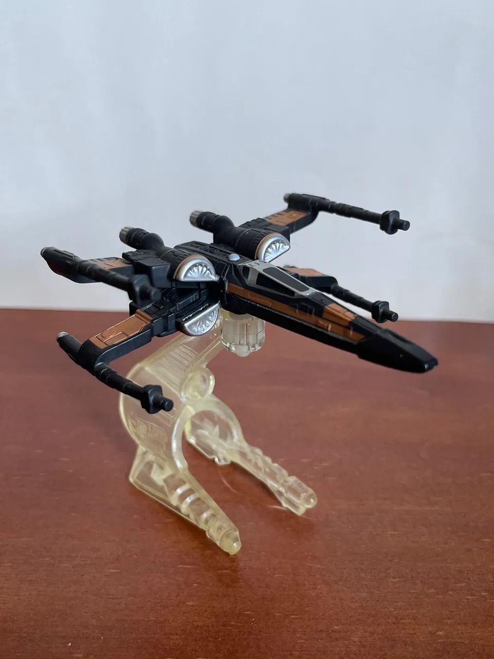 Nave Hot Wheels - Star Wars - X-wing fighter Poe - Mattel - Foto 2