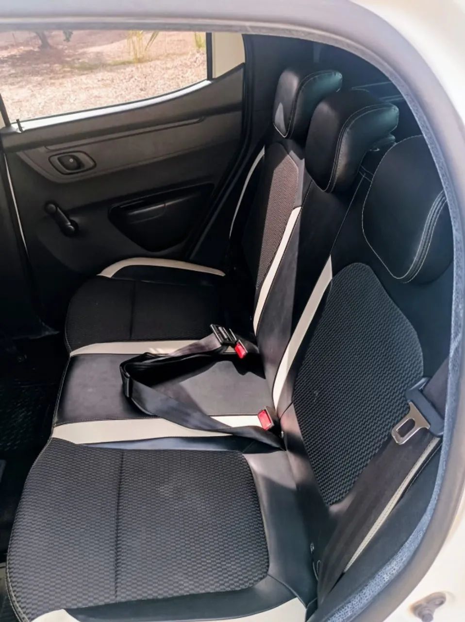 Renault Kwid Zen 1.0 Flex 12V 5P Mec. 2019 - Foto 4