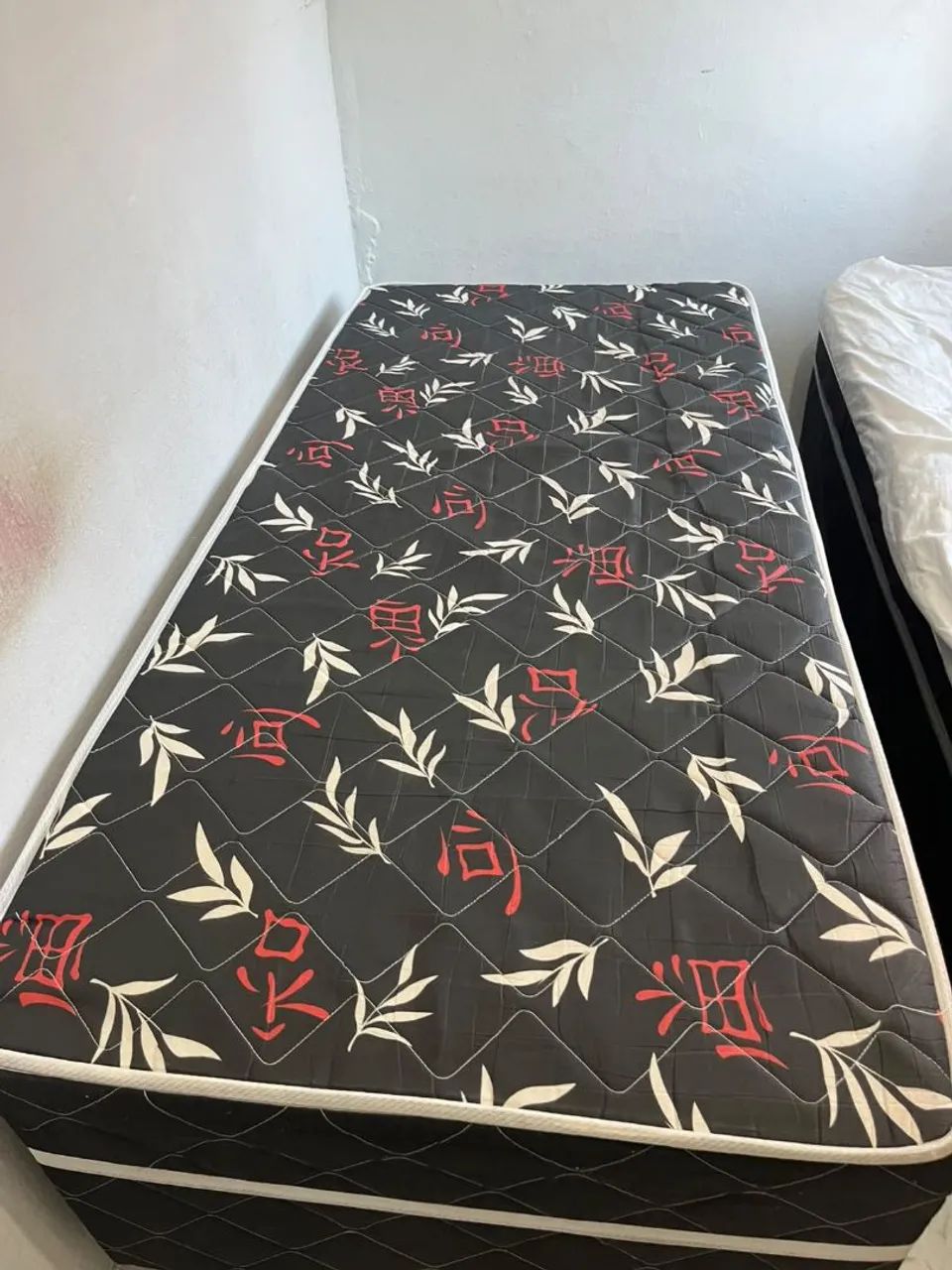 Vende-se cama box de solteiro. - Foto 2