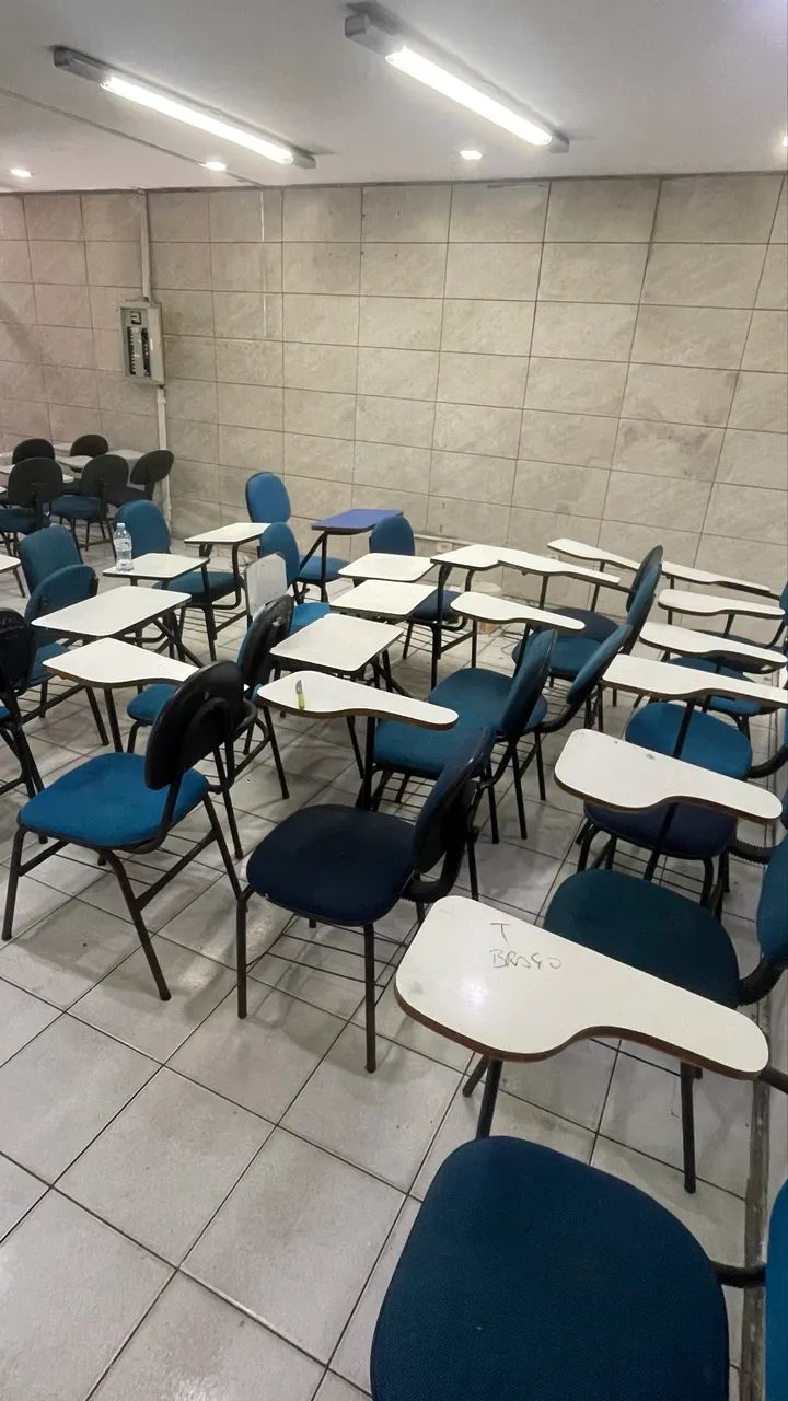 Cadeiras universitárias  - Foto 2