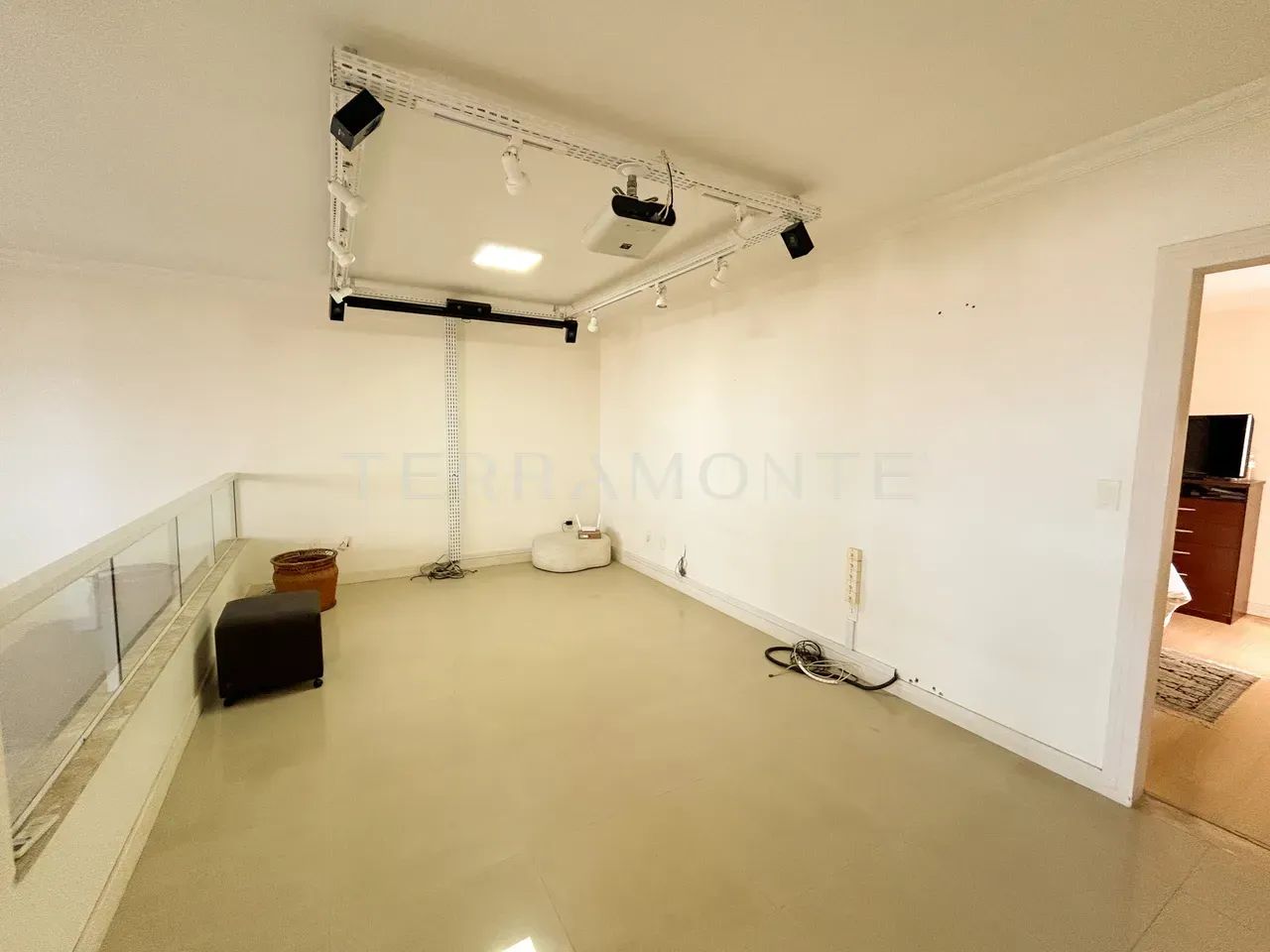 Apartamento duplex de 272 m² com 5 quartos e 3 suítes no Centro de Tubarão/SC - Foto 5