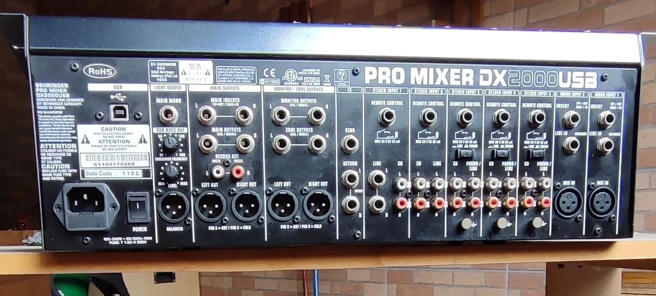 Mixer Behringer DX 2000 - Foto 5