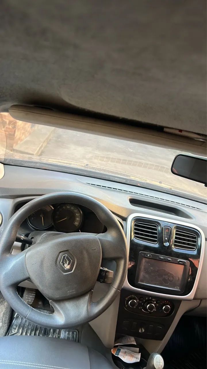 Renault Logan Expression Flex 1.0 12V 4P 2017 - Foto 3