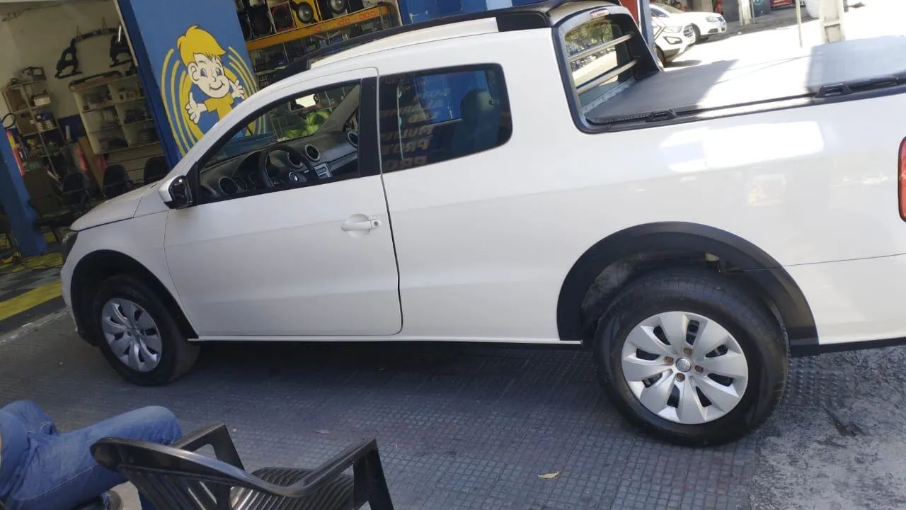 Volkswagen Saveiro Robust 1.6 Total Flex 8V CD 2018 - Foto 3