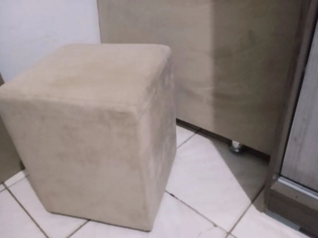 Cabeceira com puff - Foto 3