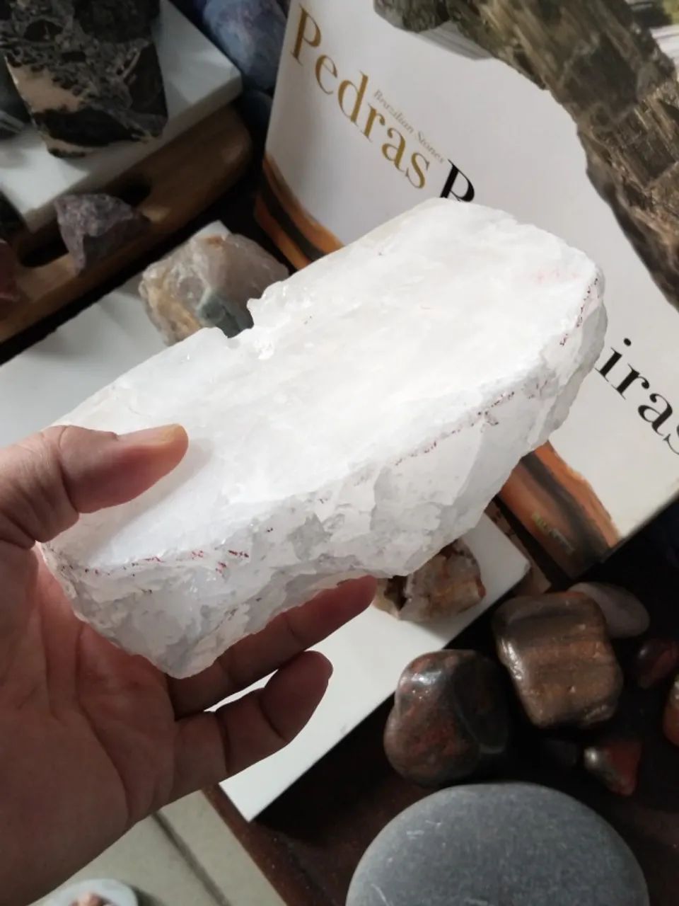 Bloco de Quartzo branco plano 1900g - Foto 2
