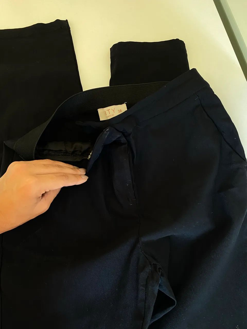 Calça slim preta - Foto 2