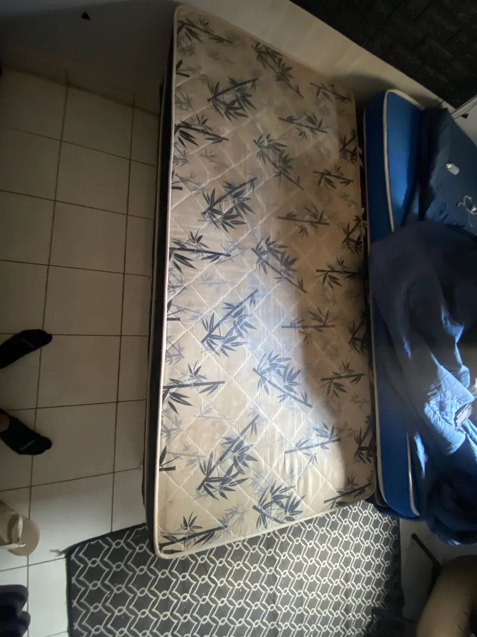 Cama 100$ preço a negociar 