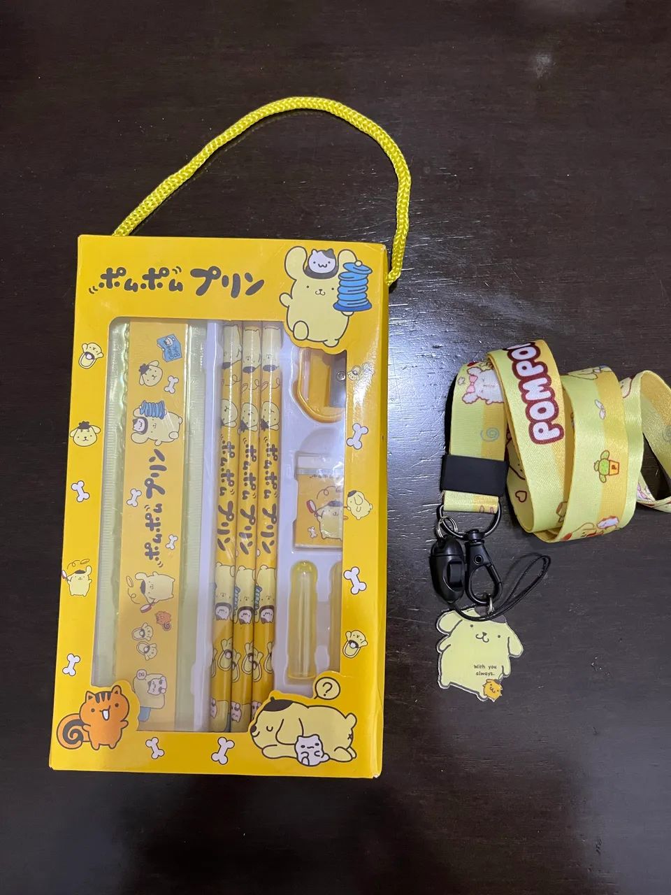 kit de escolar do personagem Pompompurin. - Foto 2