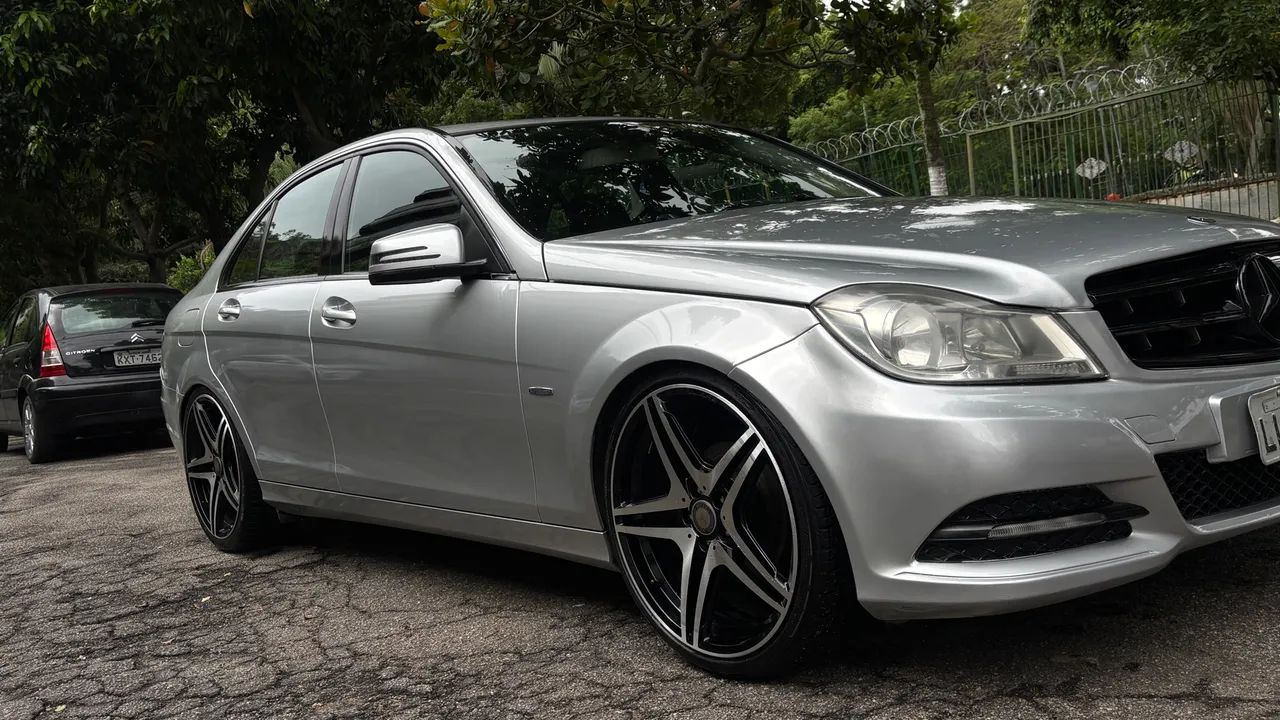Mercedes-Benz C-180 C-180 CGI Classic 1.8 16V 156cv Aut. 2012