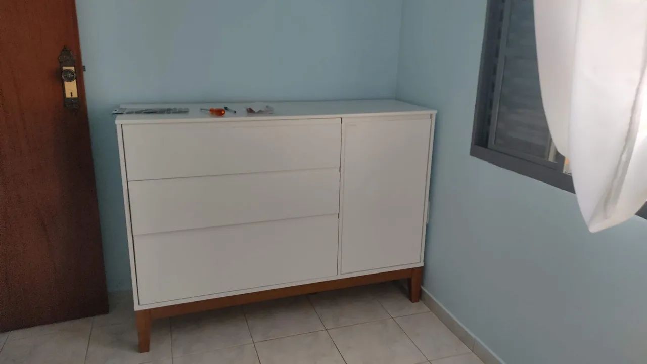 Cômoda 3 gavetas, 1 porta.tokstok