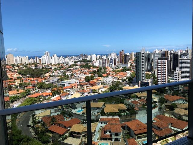 Apartamento Tancredo Neves Mundo Plaza 2 suítes finamente decorado 2 vagas Nascente - Foto 18