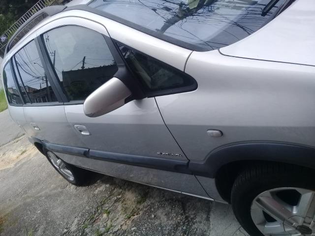 Vendo zafira elagancie 2.0 2005 Flex + gnv completa . valor 18.500 - Foto 2
