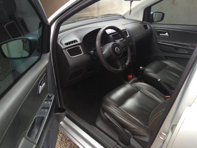 Volkswagen FOX 2011/2012 - 1.0 - Flex - 4P - Manual - Prata - Foto 9