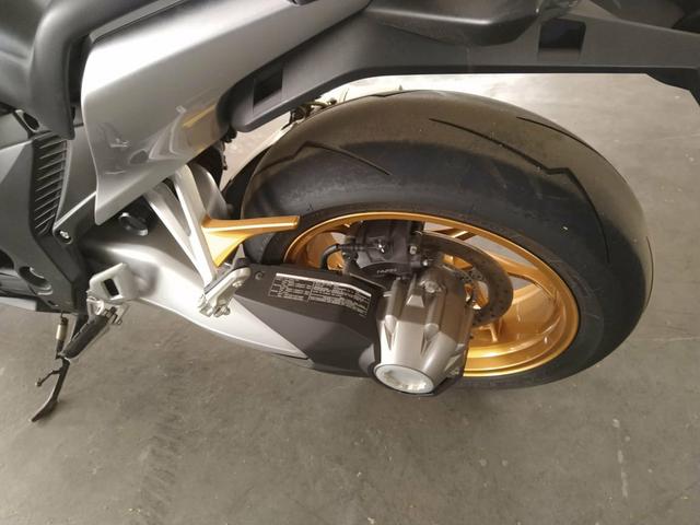 Honda VFR 1200 - Foto 5
