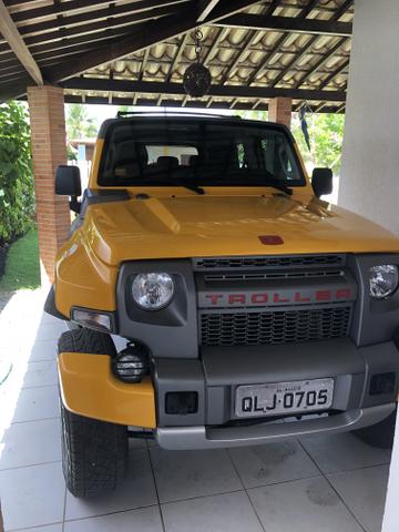Carro muito conservado único dono e nunca fez trilha, todo original
