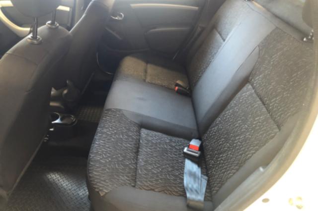 DUSTER EXPRESSION 1.6 HI-FLEX 16V MEC. - Foto 12