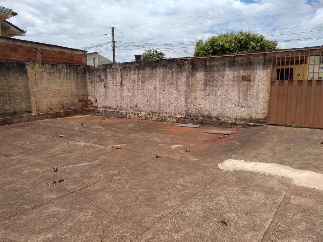 Barração divisa com B ilda - Foto 17