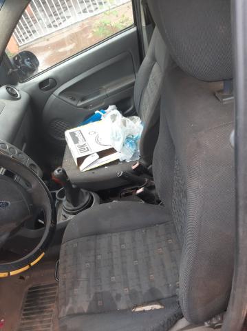 Vendo carro Ford fiesta