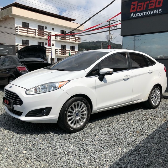 NEW FIESTA TITANIUM 2014 AUTOMÁTICO