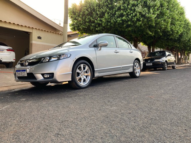 HONDA CIVIC LXS AUTOMÁTICO 2009