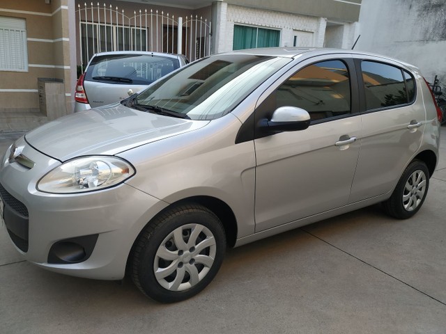 PALIO 1.4 ATTRACTIVE CARRO DE MULHER